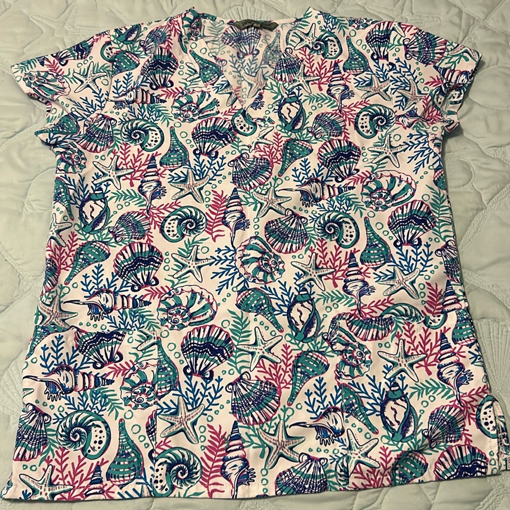 Seashell scrub top